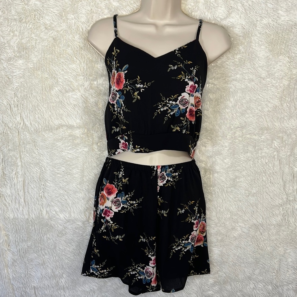 Crop top with matching shorts, size Large, spaghetti straps